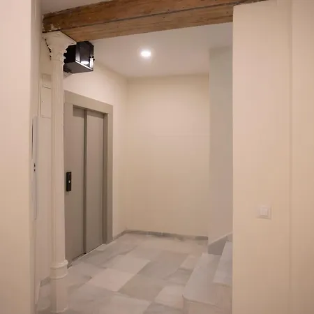Wonderful In Oldtown Apartment Seville