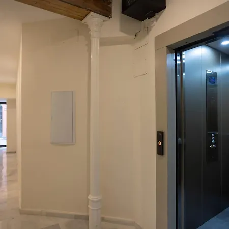 Wonderful In Oldtown Apartment Seville
