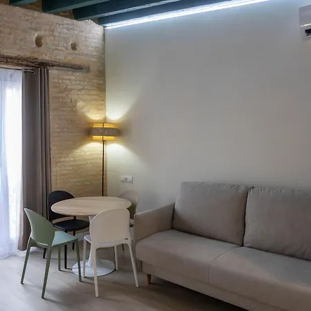 Wonderful In Oldtown Apartment *
